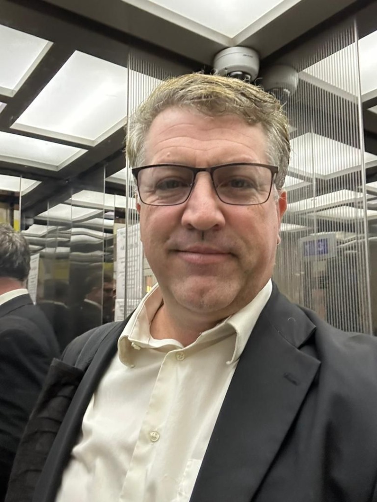 Ливенгуд Джастин Рег